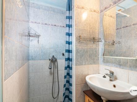 canon-canon-eos-5ds-9297230-9417220-076.jpg | Prodej - chata/rekreační objekt, 40 m²