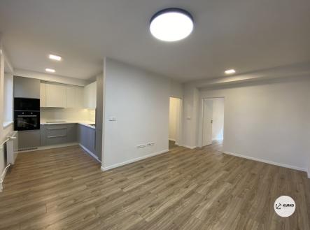 img-7859.jpeg | Pronájem bytu, 3+kk, 61 m²