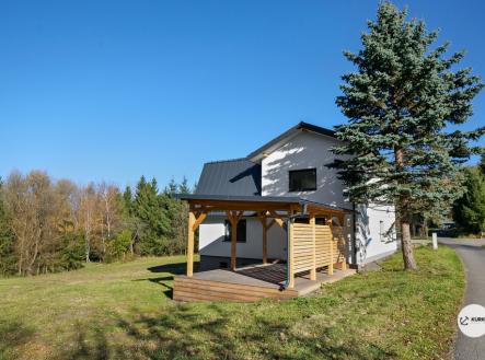 p1714050.jpg | Prodej - dům/vila, 200 m²