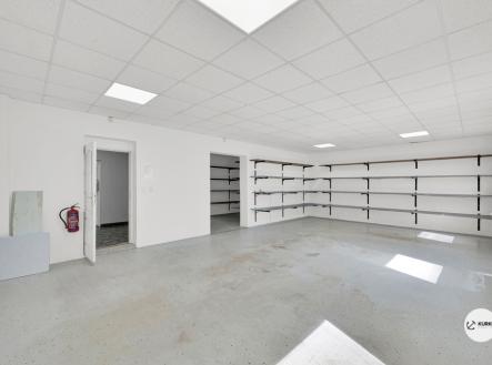 p1563580.jpg | Pronájem - skladovací prostor, 200 m²