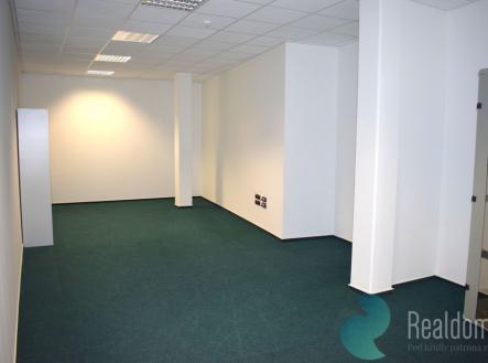 gdfgg.jpg | Pronájem - skladovací prostor, 45 m²