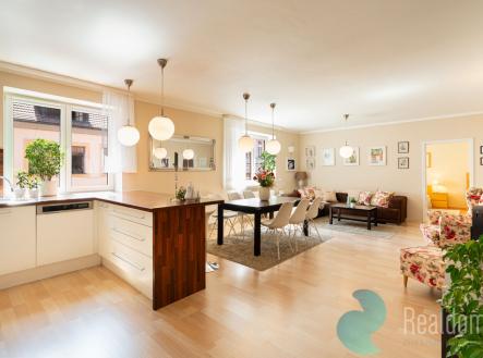 Prodej - dům/vila, 290 m² obrázek