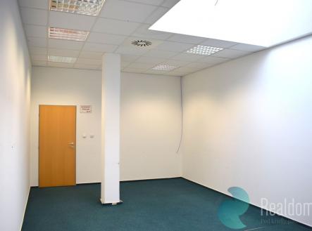 frewrerrw.jpg | Pronájem - kanceláře, 32 m²