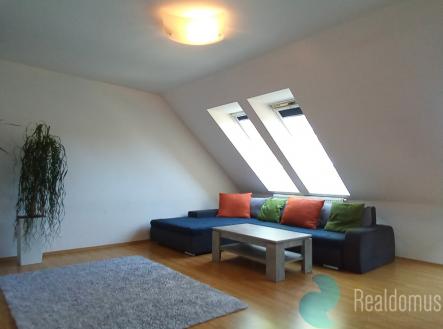 img-20220719-170956-552.jpg | Pronájem bytu, 3+kk, 82 m²