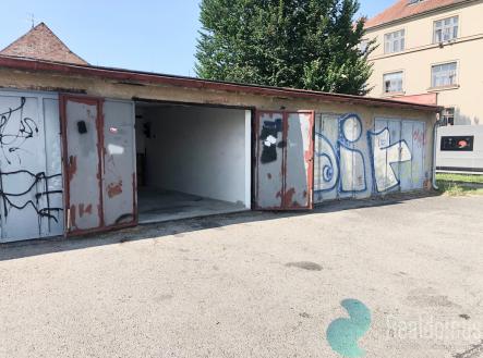 img-1749.jpg | Pronájem - malý objekt/garáž