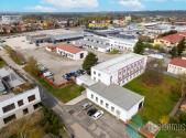 Pronájem - kanceláře, 610 m²