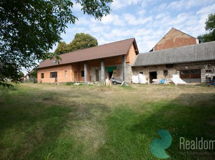 5d4-9090.jpg | Prodej - zemědělský objekt, 1 407 m²