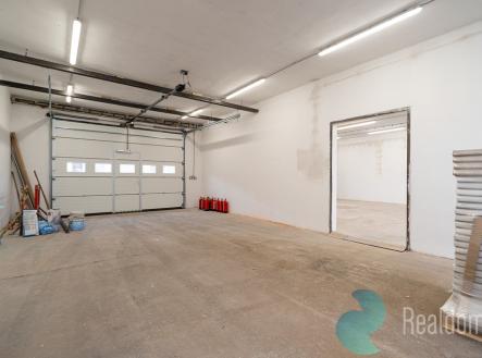 dsc00001.jpg | Pronájem - skladovací prostor, 414 m²