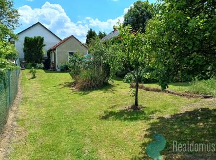 img-20240608-122108073-hdr-optimized.jpg | Prodej - pozemek, zahrada, 337 m²