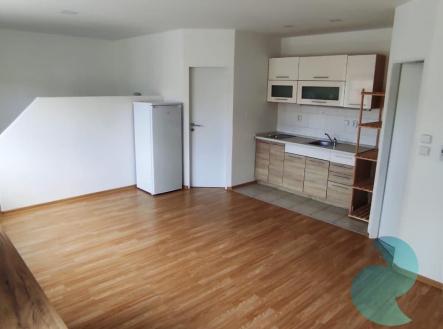 img-20250921-wa0027.jpg | Pronájem bytu, 1+kk, 37 m²