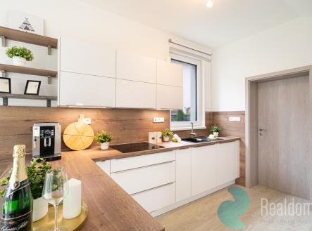 Kuchyně | Prodej - dům/vila, 163 m²