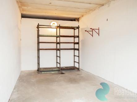 img-1767-up.jpg | Prodej - malý objekt/garáž