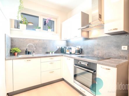 Kuchyňská linka | Prodej - dům/vila, 80 m²