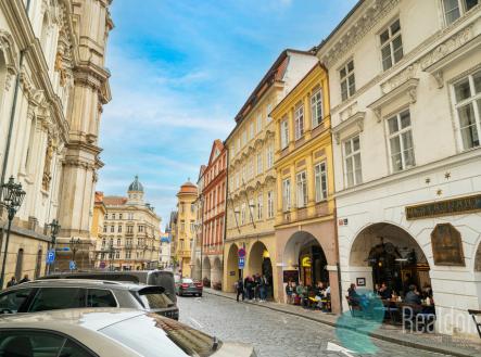 Pohled do ulice | Prodej bytu, atypický, 270 m²