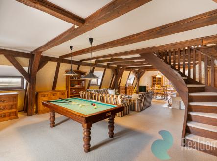 Společenská část | Prodej bytu, atypický, 270 m²