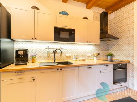 dsc09854.jpg | Prodej - chata/rekreační objekt, 295 m²