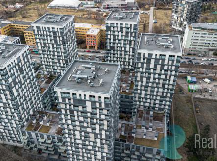 Rezidenční komplex | Pronájem - malý objekt/garáž