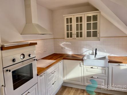 20251118-130153524-ios.jpg | Pronájem bytu, 2+kk, 61 m²