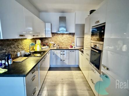 img-7198.jpeg | Pronájem bytu, 2+kk, 79 m²