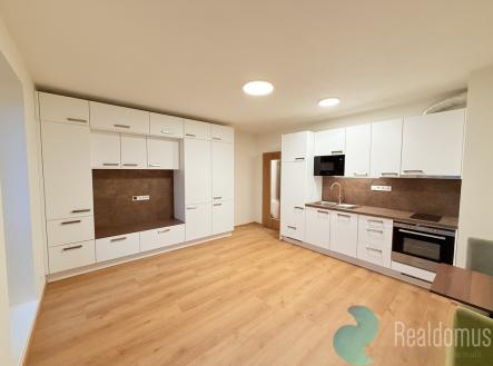 img-3883.jpeg | Pronájem bytu, 1+kk, 31 m²