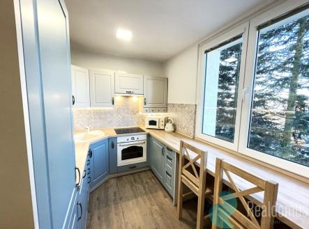 20251218-141516422-ios.jpg | Pronájem bytu, 4+1, 86 m²