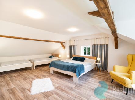 dsc03065.jpg | Prodej - hotel, 302 m²
