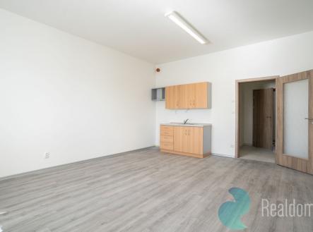 dsc09542.jpg | Pronájem - kanceláře, 35 m²