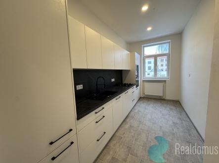 img-8871.jpeg | Pronájem bytu, 2+1, 70 m²