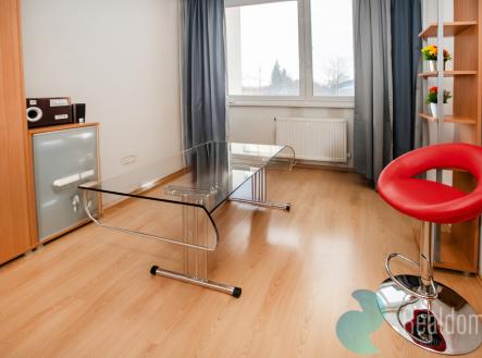5d4-0019.jpg | Prodej bytu, 3+1, 69 m²