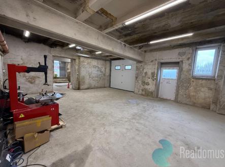 d90710ba-9a9d-4bbc-a8df-7c9c6fb656e3.jpg | Pronájem - výrobní prostor, 79 m²