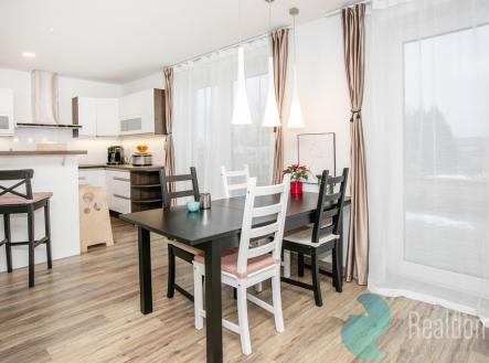 5d4-0398.jpg | Prodej - dům/vila, 142 m²