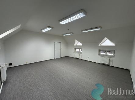 img-2277.jpeg | Pronájem - kanceláře, 139 m²