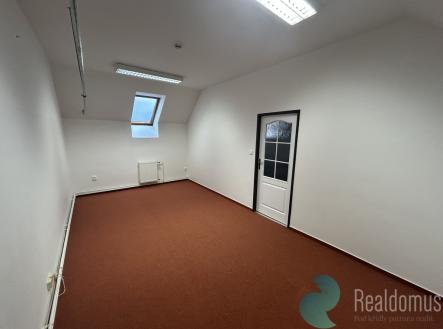 img-2273.jpeg | Pronájem - kanceláře, 139 m²