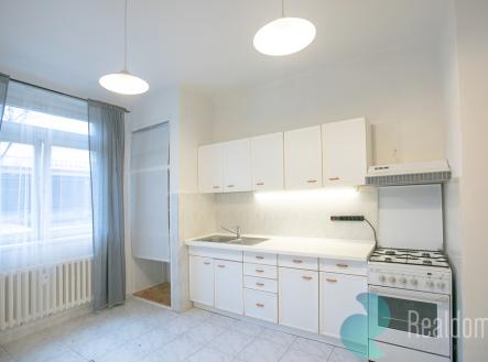 5d4-8463.jpg | Pronájem bytu, 1+1, 43 m²