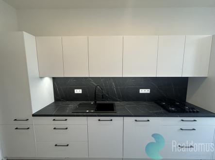 img-3069.jpeg | Pronájem bytu, 2+1, 70 m²