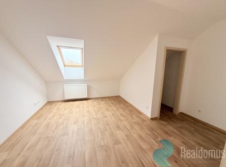img-5014.jpeg | Pronájem bytu, 2+kk, 43 m²