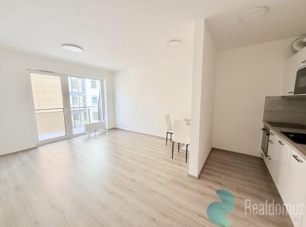 img-5050.jpeg | Pronájem bytu, 2+kk, 60 m²