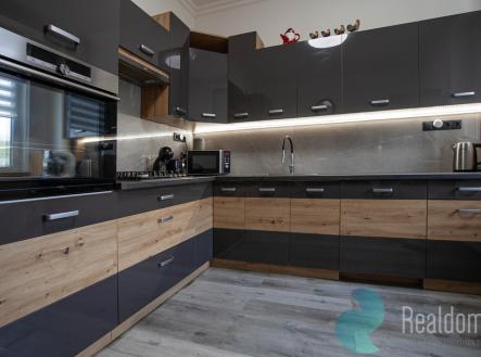 img-2572-up.jpg | Prodej bytu, 2+1, 75 m²