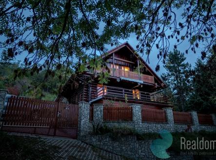 Pohled na dům | Prodej - dům/vila, 98 m²