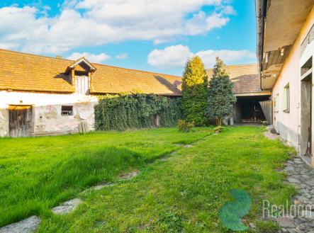 dsc03690.jpg | Prodej - zemědělský objekt, 2 592 m²