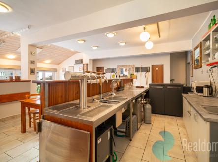 dsc03141.jpg | Prodej - pozemek pro komerční výstavbu, 304 m²