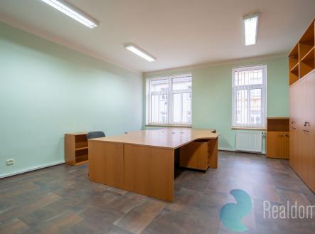 dsc03413.jpg | Pronájem - kanceláře, 130 m²