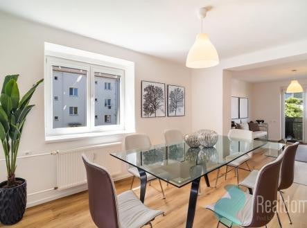 jidelna-obyvak.jpg | Prodej bytu, 2+1, 53 m²