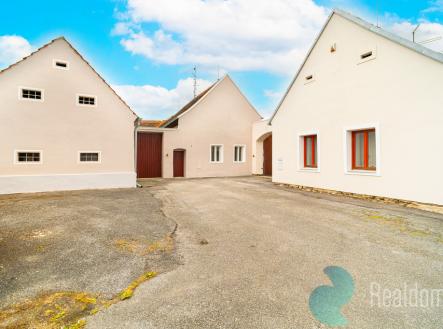 dsc04680.jpg | Prodej - zemědělský objekt, 809 m²