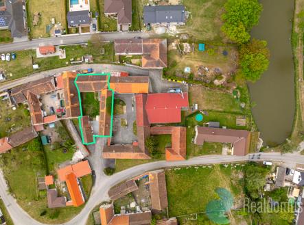 dji-0151-3.jpg | Prodej - zemědělský objekt, 809 m²