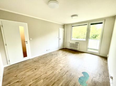 Obývací pokoj s jídelnou | Pronájem bytu, 1+kk, 33 m²