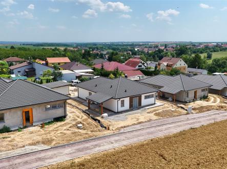 . | Prodej - dům/vila, 104 m²