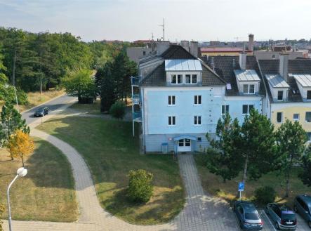 . | Prodej bytu, 1+kk, 33 m²