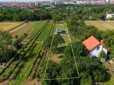 Prodej - pozemek, zahrada, 929 m²