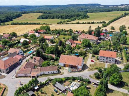 výhled na hory s venkovský pohled a rezidenční pohled | Prodej - restaurace, 300 m²